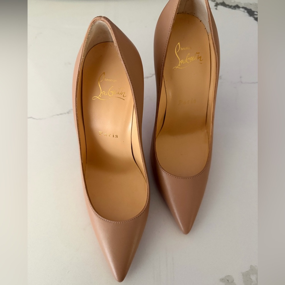 Christian Louboutin Classic Nude Stiletto Heels. 100mm - Picture 4 of 5